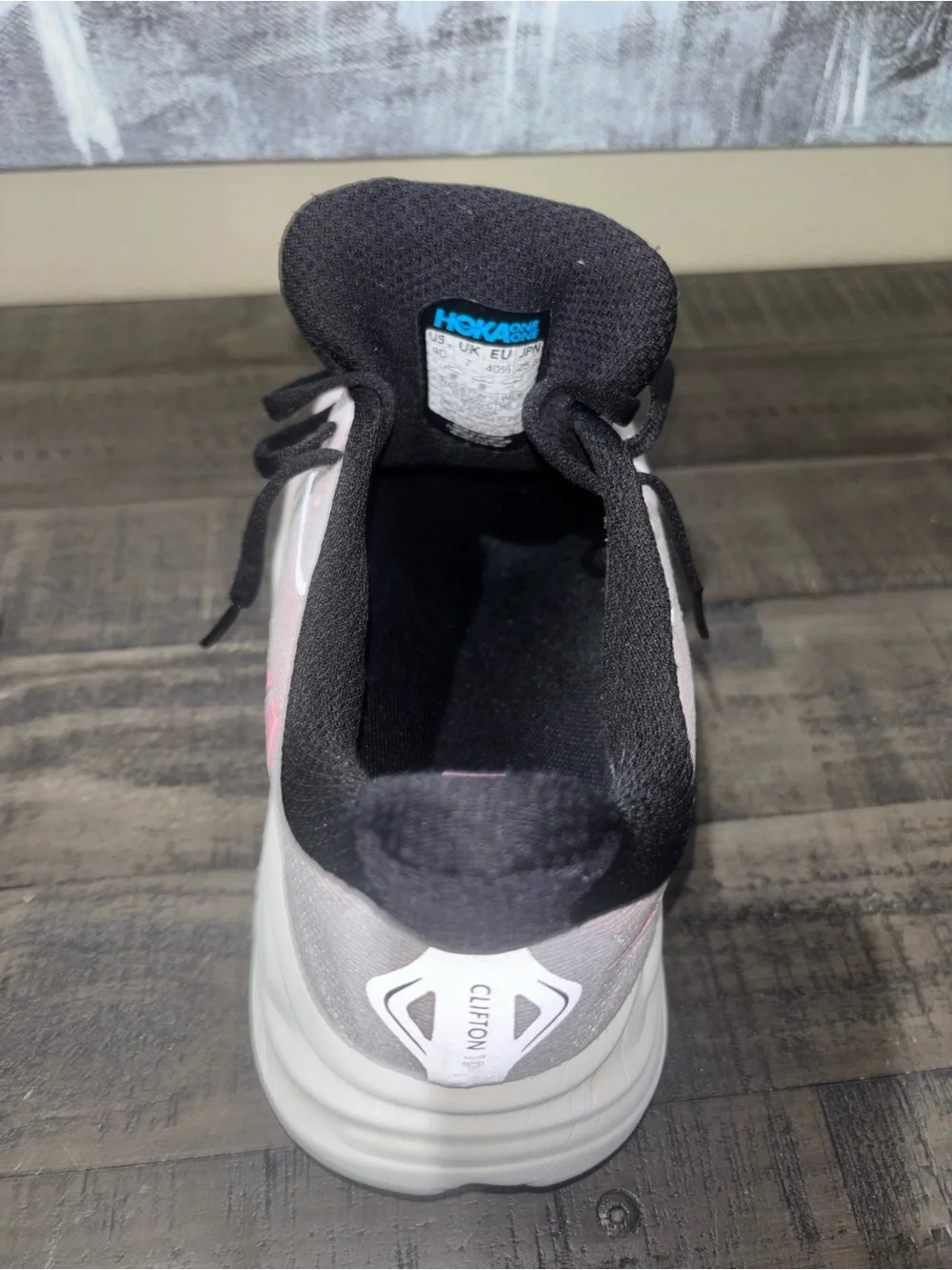 Hoka Women's Clifton 10 sneakers SZ 9WIDE - Picture 8 of 15